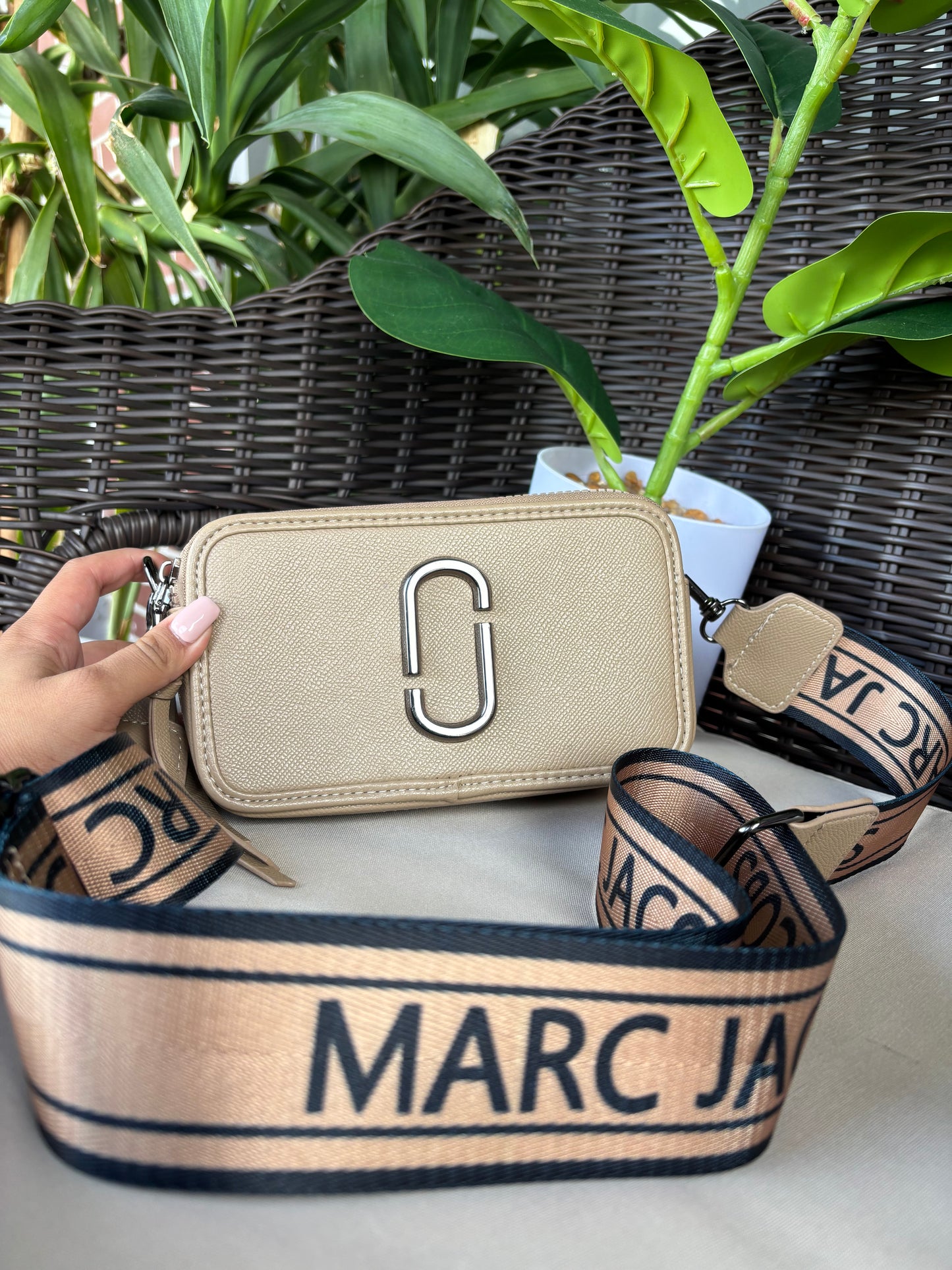Beige Crossbody Purse with Strap