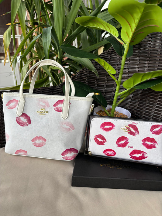 Kiss Print Purse and Wallet Set