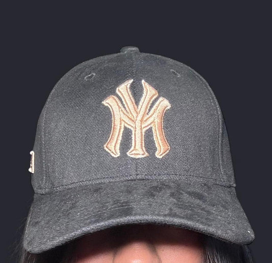 Black New York Yankees Adjustable Cap