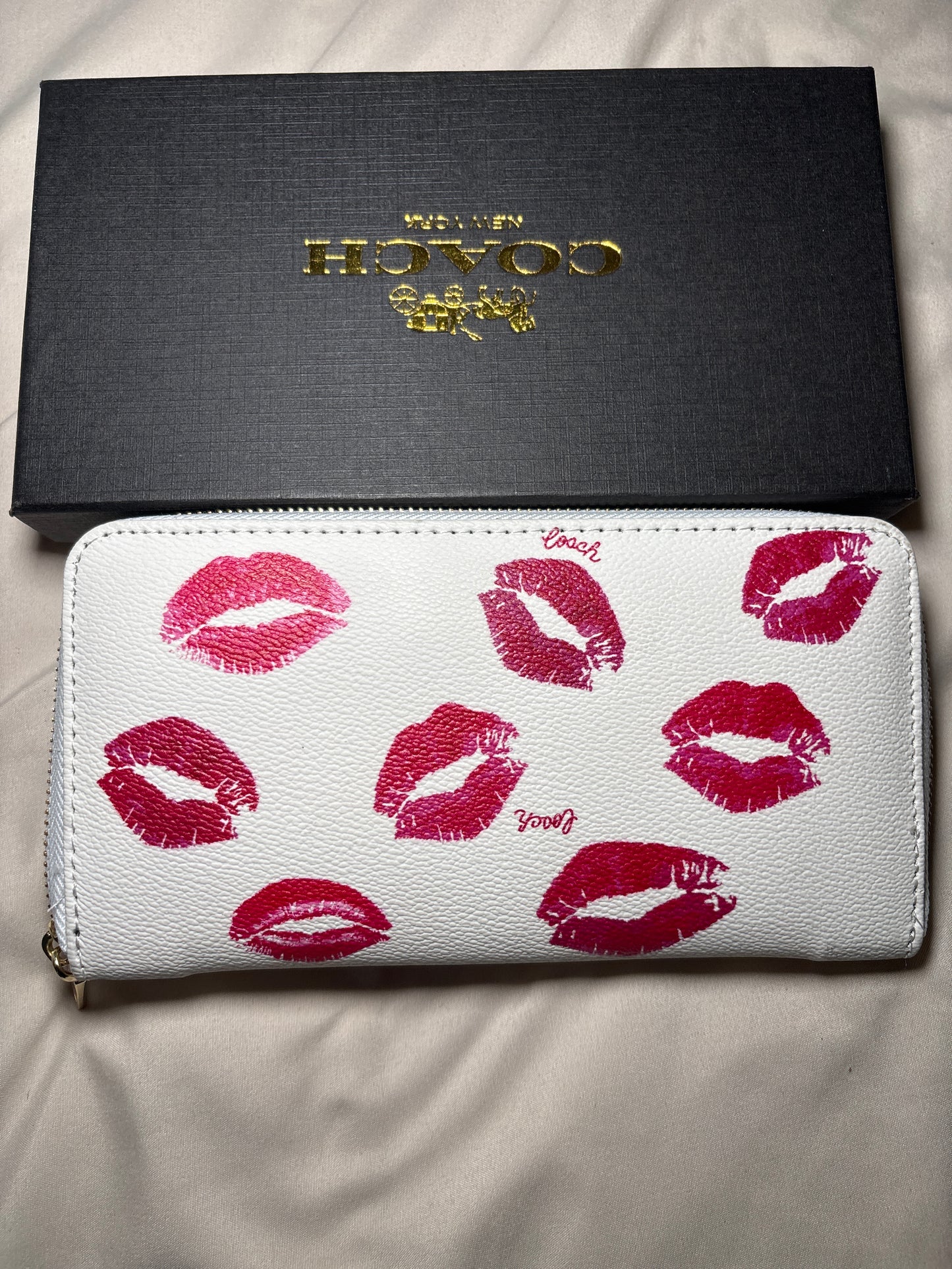 Kiss Print Purse and Wallet Set
