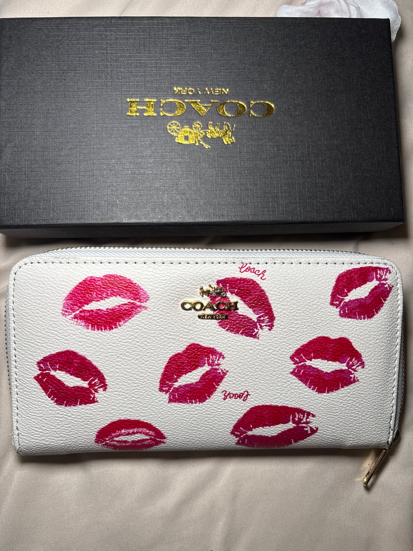 Kiss Print Purse and Wallet Set